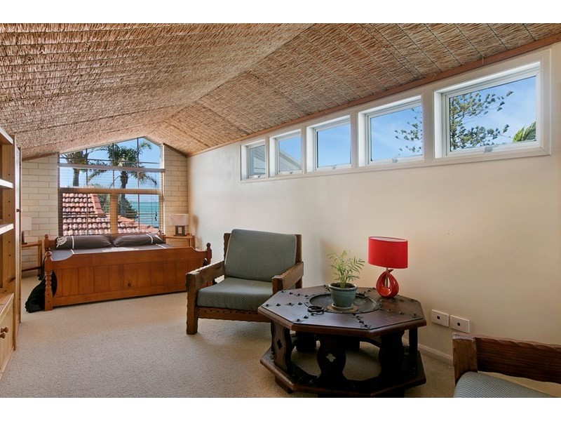 29 WATERLOO Esplanade, Wynnum QLD 4178