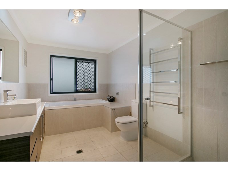 82C Blackwood Road, Manly West QLD 4179
