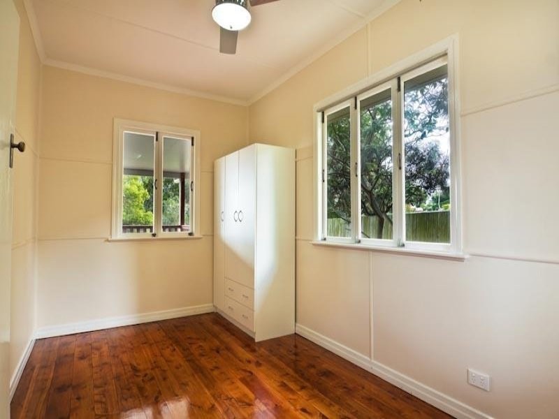 92 Constellation Way, Wynnum QLD 4178