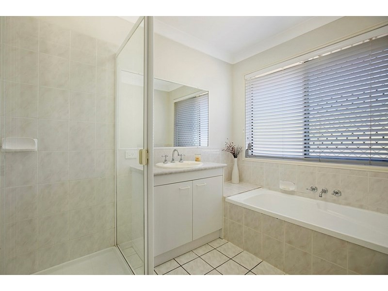 74 Constellation Way, Wynnum QLD 4178