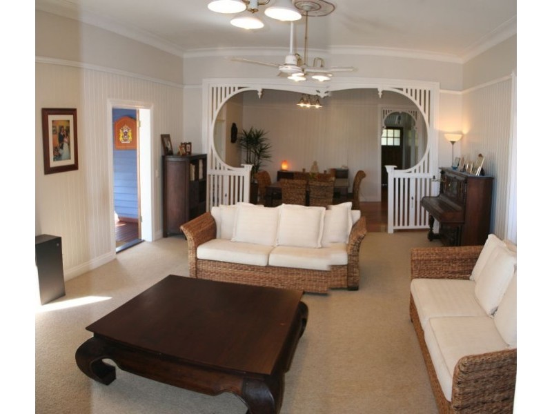 107 Cedar Street, Wynnum QLD 4178