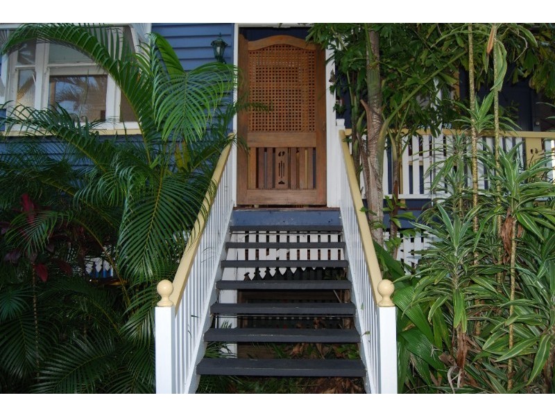 107 Cedar Street, Wynnum QLD 4178