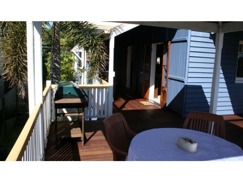 107 Cedar Street, Wynnum QLD 4178