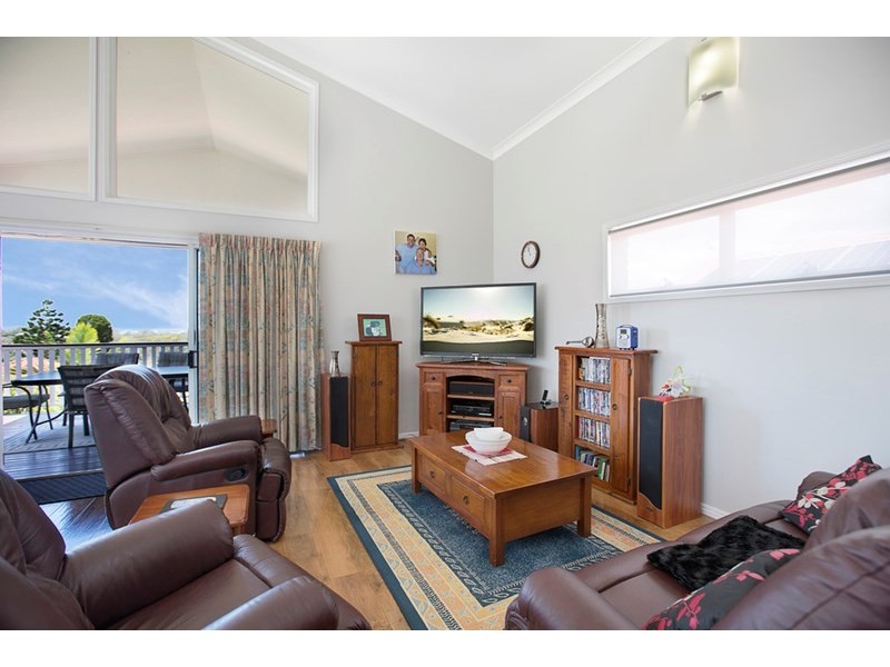 32 Manly Road, Manly QLD 4179
