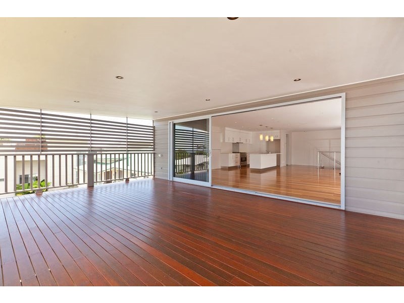 100 Melville Terrace, Manly QLD 4179