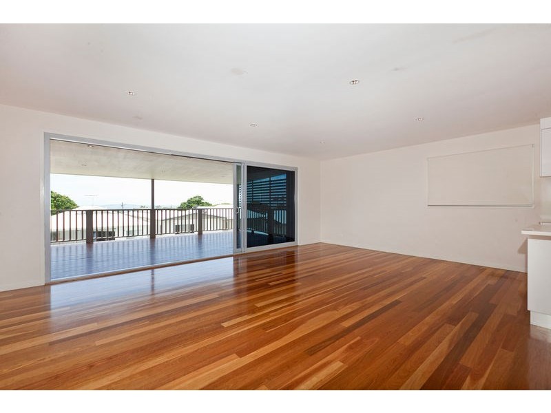 100 Melville Terrace, Manly QLD 4179