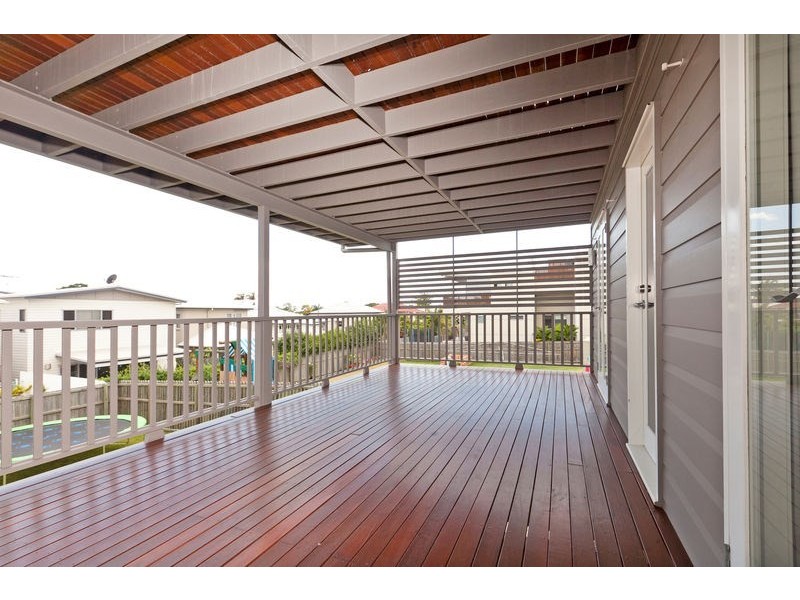 100 Melville Terrace, Manly QLD 4179