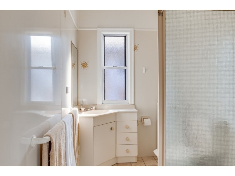 19 Bride Street, Wynnum QLD 4178