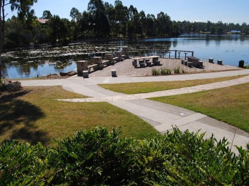 2 Santorini Place, Forest Lake QLD 4078