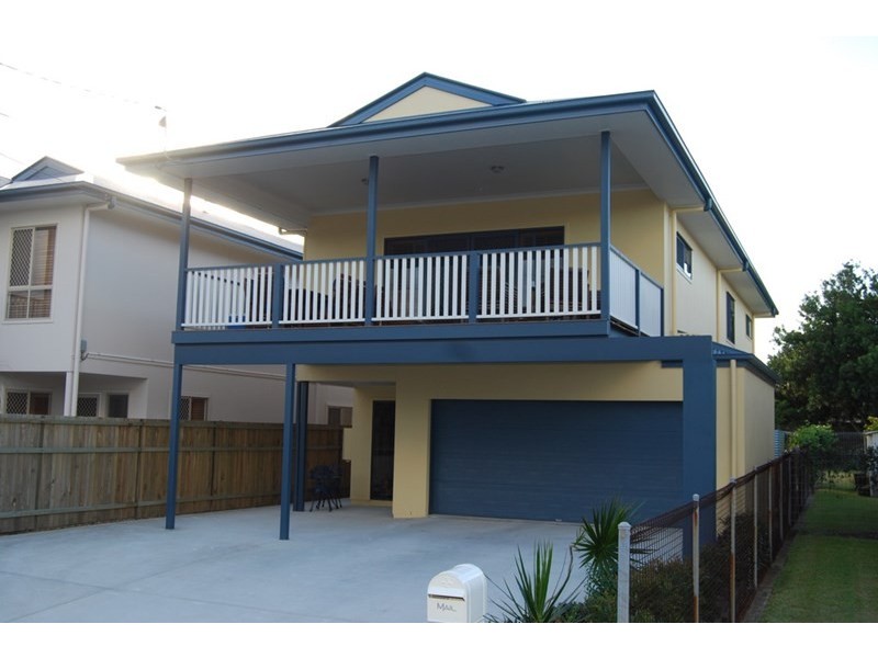 27 Davidson Street, Wynnum QLD 4178