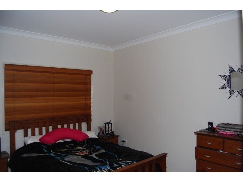 27 Davidson Street, Wynnum QLD 4178