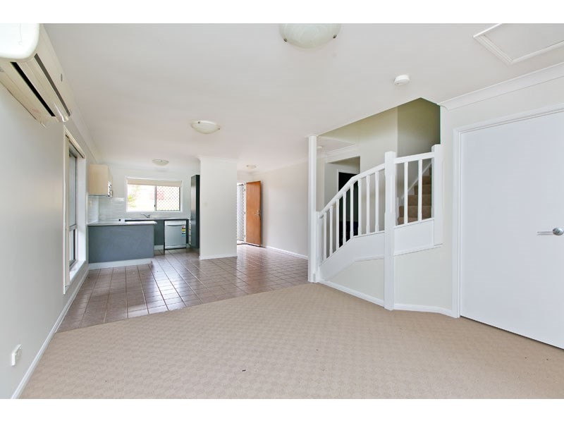 Unit 2/41 New Lindum Road, Wynnum West QLD 4178