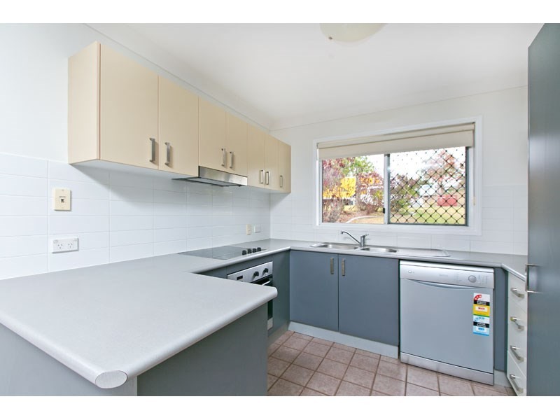 Unit 2/41 New Lindum Road, Wynnum West QLD 4178