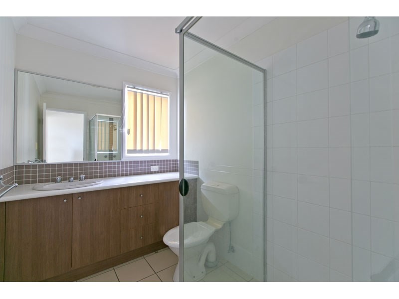 Unit 2/41 New Lindum Road, Wynnum West QLD 4178