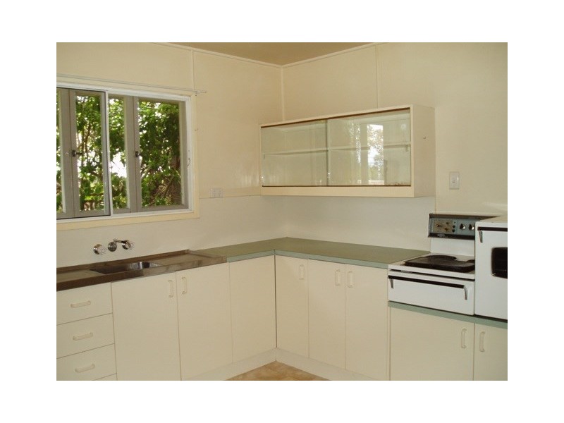 76 Chandos Street, Wynnum QLD 4178