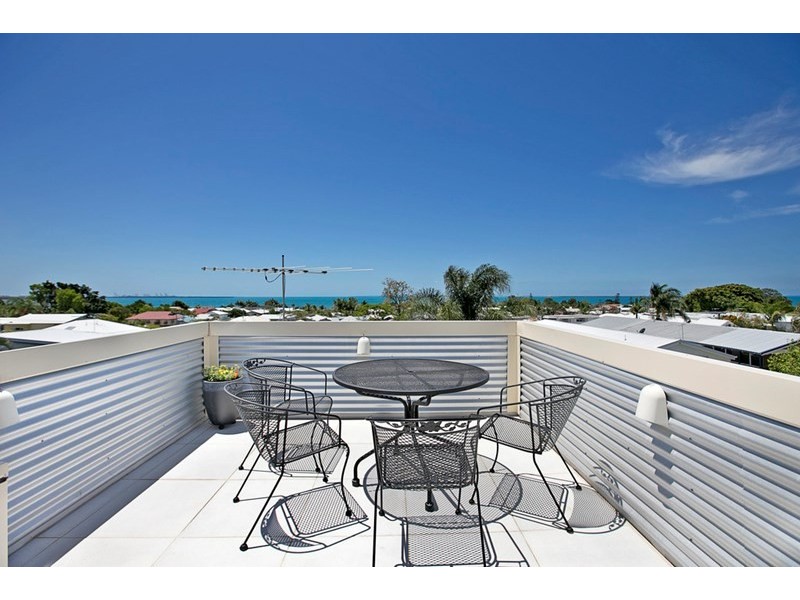 92 Kingsley Terrace, Manly QLD 4179