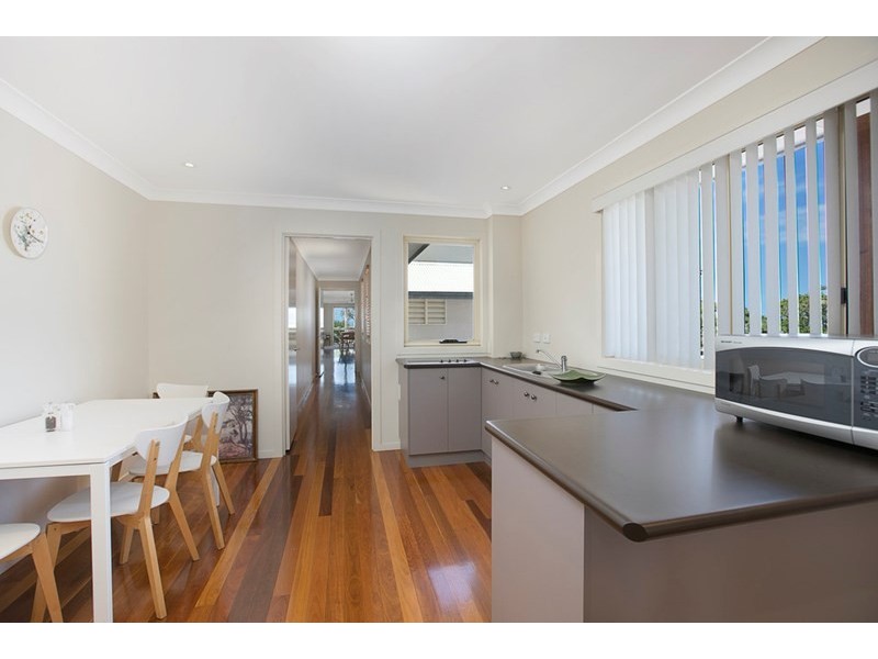 92 Kingsley Terrace, Manly QLD 4179