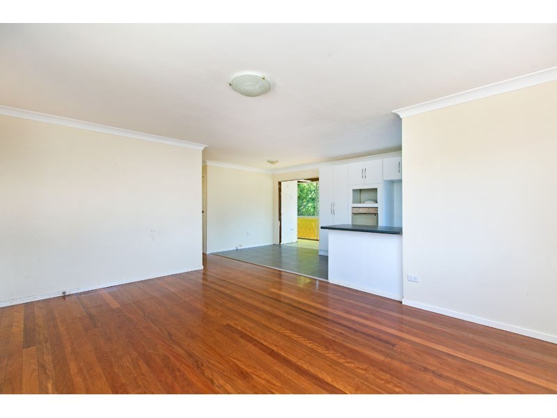 5 Samantha Street, Wynnum West QLD 4178