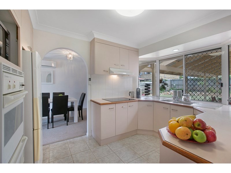 40 Catamaran Street, Manly West QLD 4179