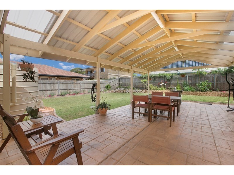 40 Catamaran Street, Manly West QLD 4179