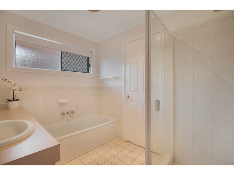 40 Catamaran Street, Manly West QLD 4179