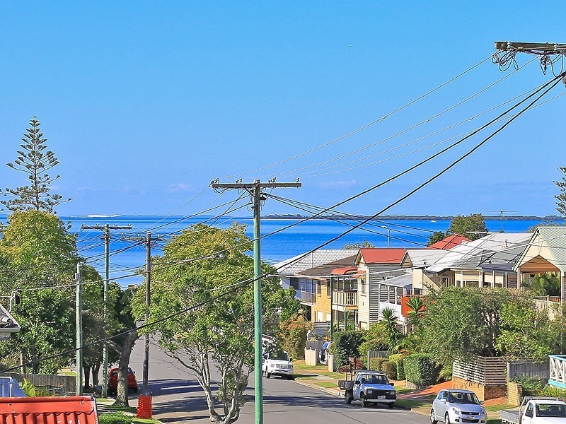 35 Cedar Street, Wynnum QLD 4178