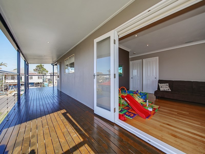 35 Cedar Street, Wynnum QLD 4178