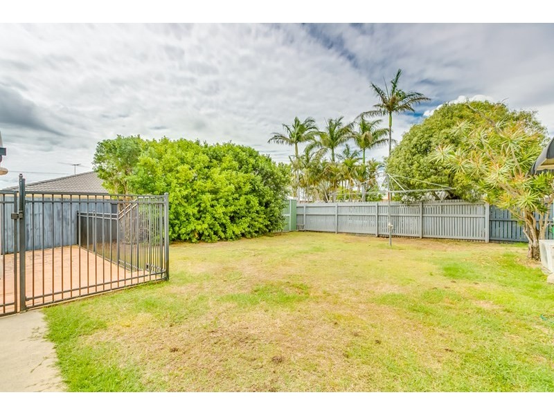12 GREGGOR Street, Wynnum West QLD 4178