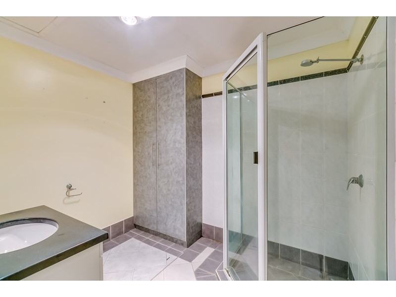 12 GREGGOR Street, Wynnum West QLD 4178