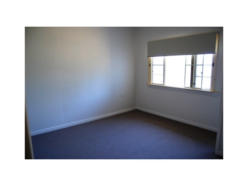 15 Wood Street, Manly QLD 4179