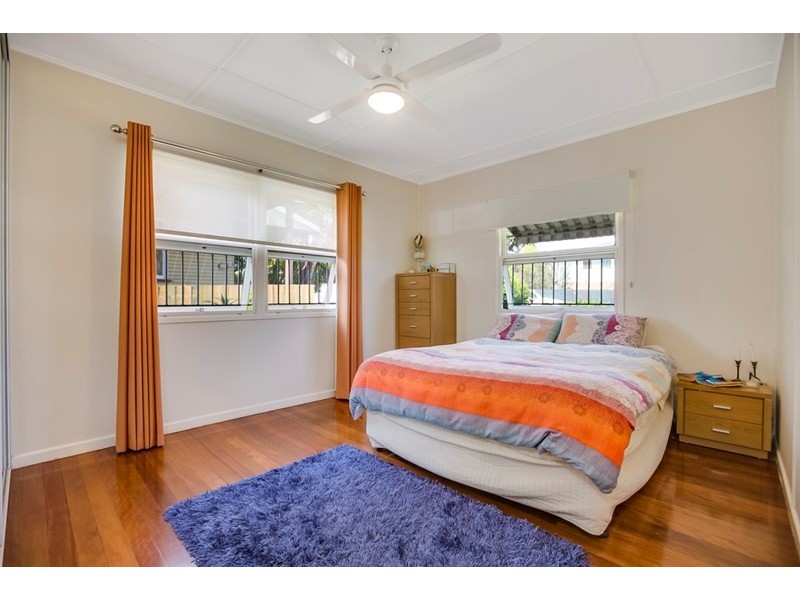 9 Cavanaugh Street, Wynnum West QLD 4178