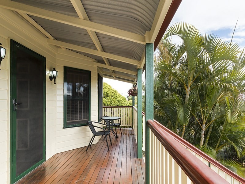 16 Madgwick Street, Wynnum QLD 4178