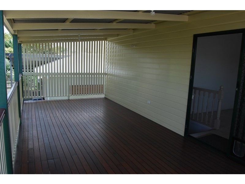 16 Madgwick Street, Wynnum QLD 4178