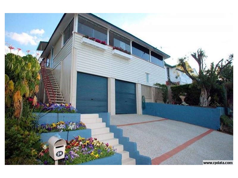 24 Benalla Street, Manly QLD 4179