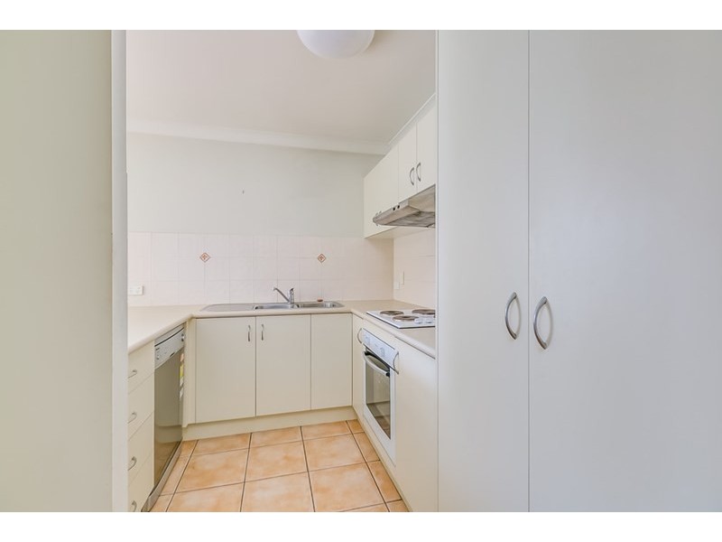 106/37 DASYURE Place, Wynnum West QLD 4178