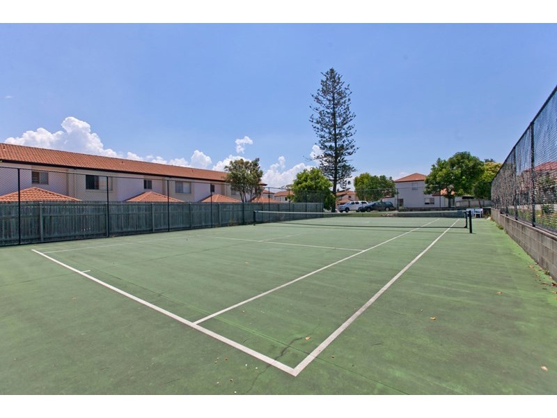 106/37 DASYURE Place, Wynnum West QLD 4178