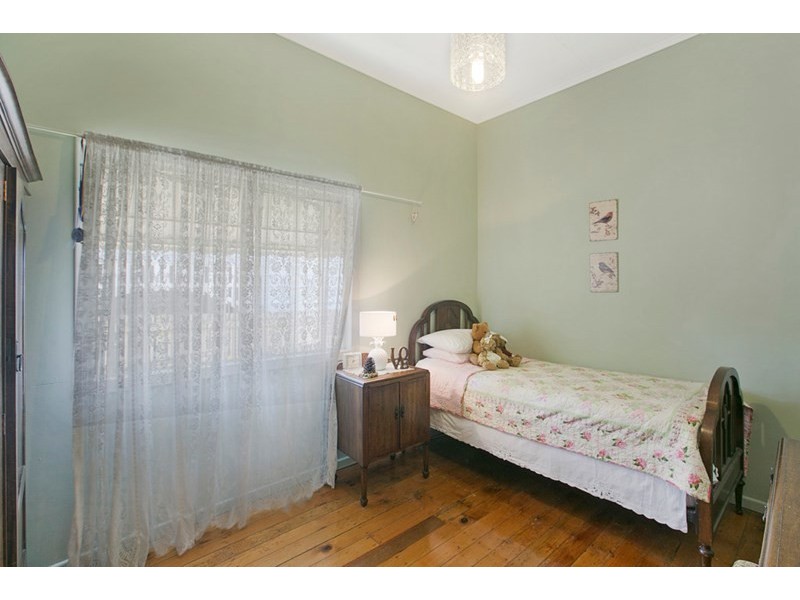 31 Waterview Avenue, Wynnum QLD 4178