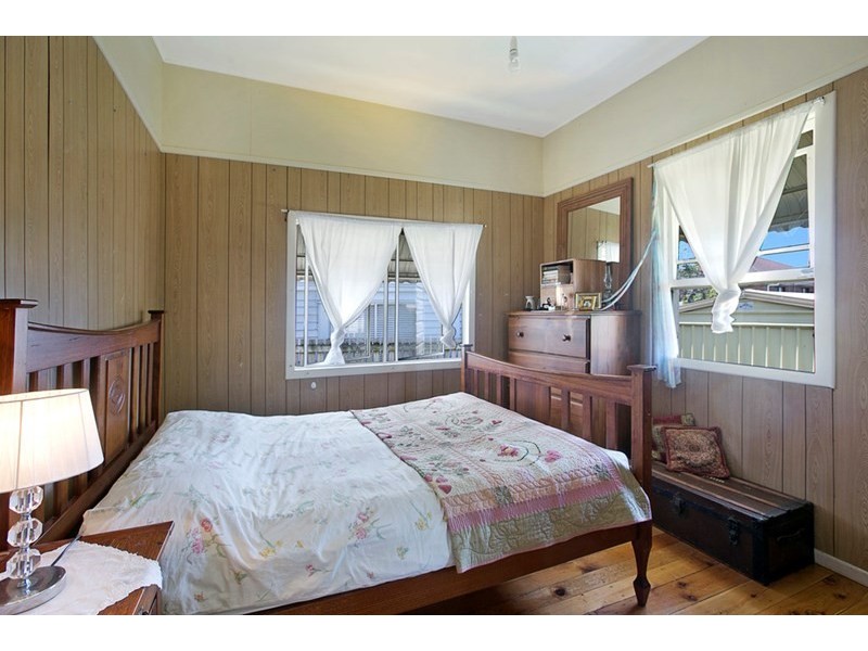 31 Waterview Avenue, Wynnum QLD 4178