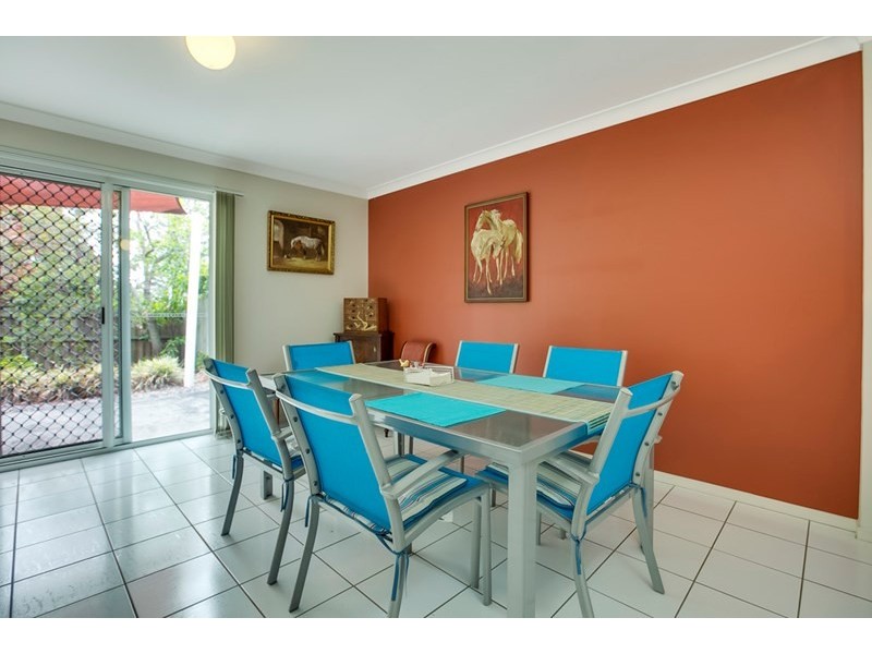 2/83 Dibar Street, Wynnum QLD 4178