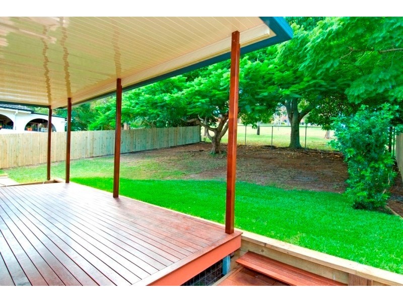 25 Hannam Street, Wynnum QLD 4178