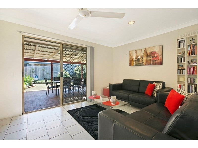 74 Constellation Way, Wynnum QLD 4178