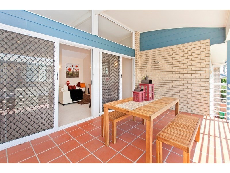 8/26 Yamboyna Street, Manly QLD 4179