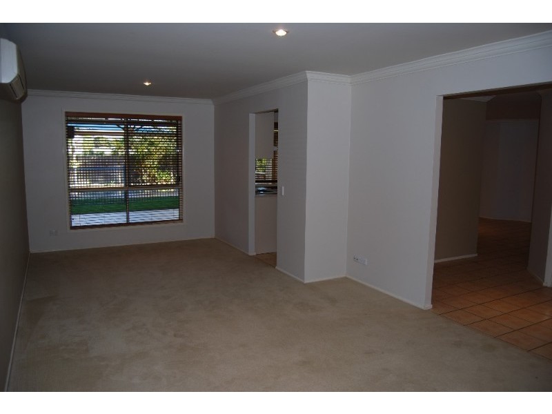 20 Holland Crescent, Wynnum West QLD 4178