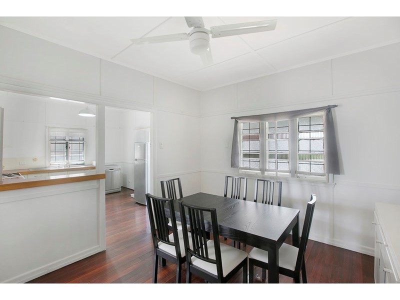 56 Sibley Road, Wynnum West QLD 4178