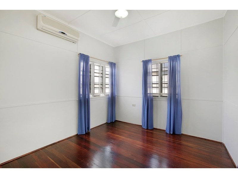 56 Sibley Road, Wynnum West QLD 4178