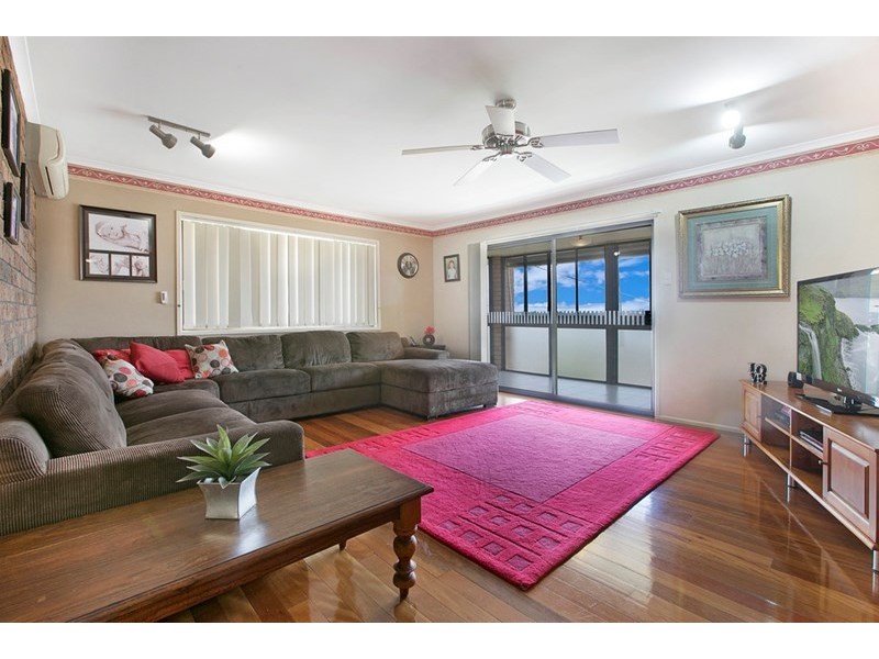 5 Nemarra Street, Wynnum West QLD 4178