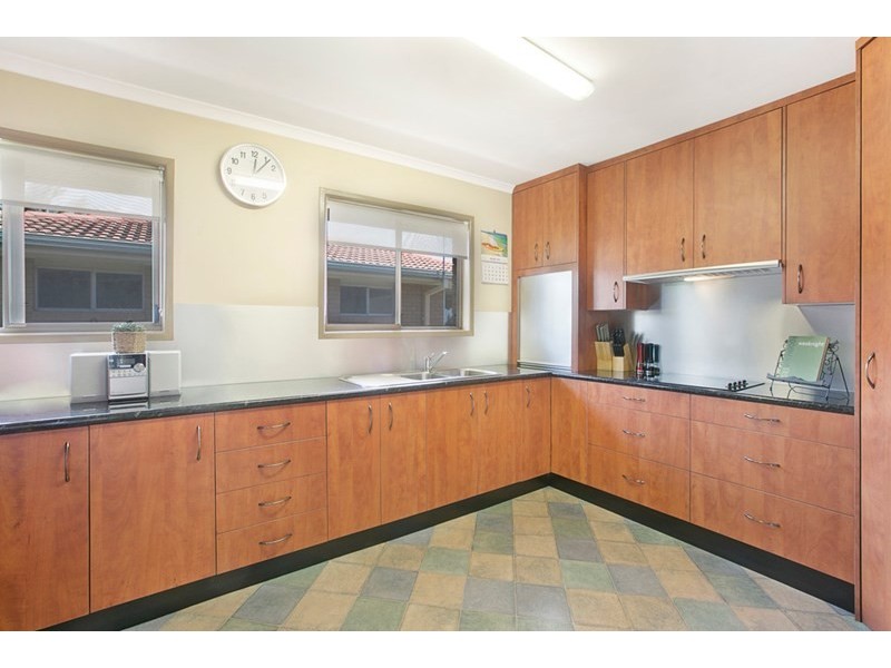 5 Nemarra Street, Wynnum West QLD 4178