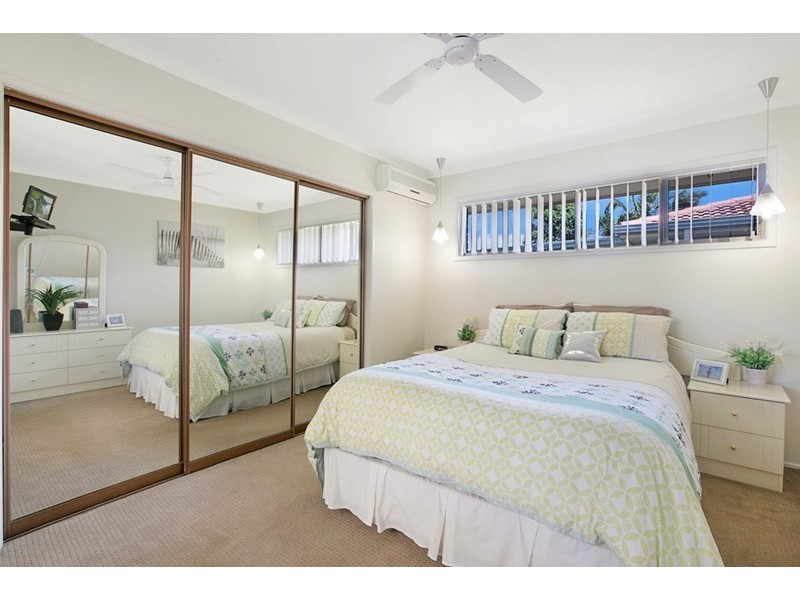 5 Nemarra Street, Wynnum West QLD 4178