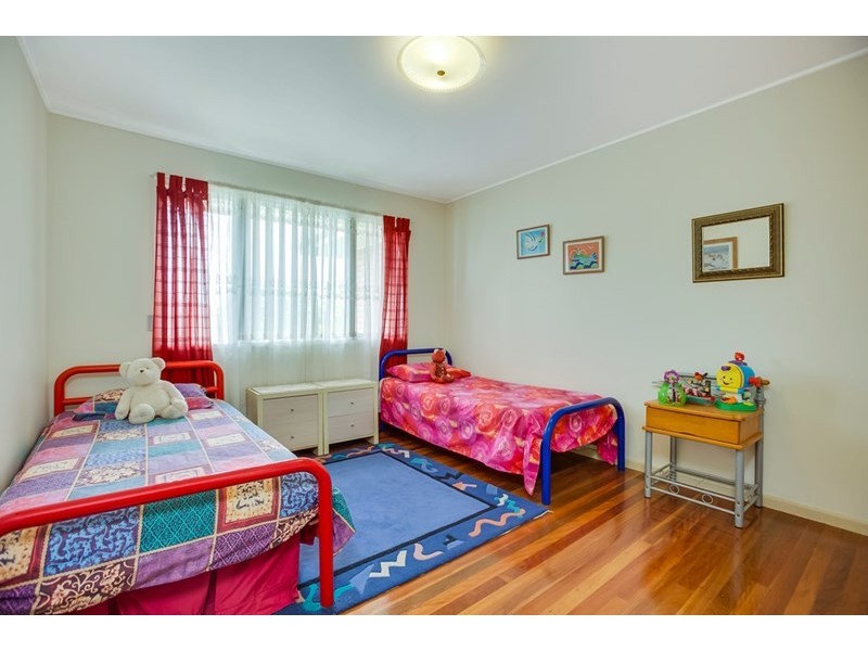 47 Glenlyn Street, Wynnum West QLD 4178