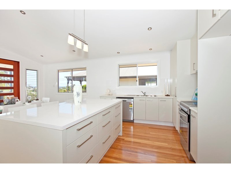 104 Gordon Parade, Manly QLD 4179